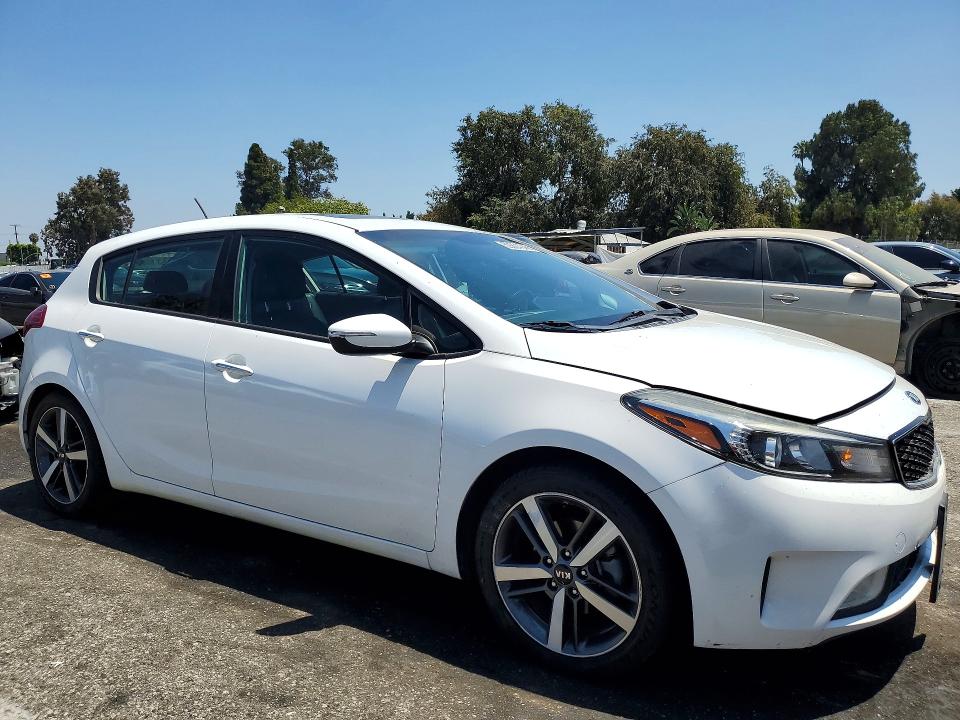 Фото 4 с аукциона – 2017 KIA FORTE с VIN KNAFX5A85H5668640