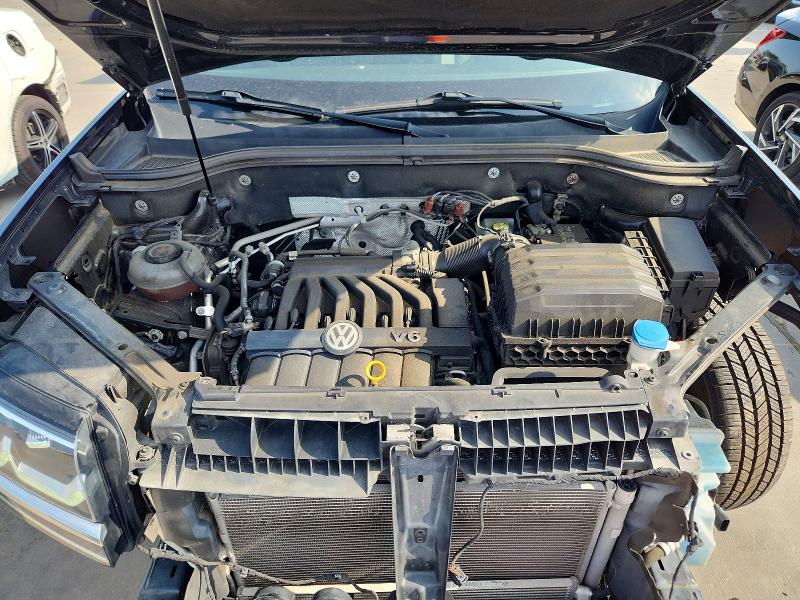 Photo 12 from auction – 2019 VOLKSWAGEN ATLAS with VIN 1V2WR2CA2KC558948