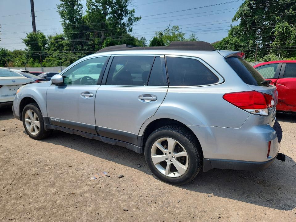 Photo 2 from auction – 2013 SUBARU OUTBACK with VIN 4S4BRBCC6D3324439