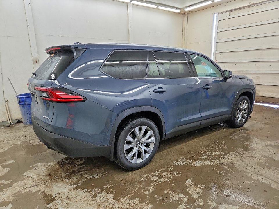 Photo 3 from auction – 2025 TOYOTA GRAND HIGHLANDER with VIN 5TDAAAA57SS027830