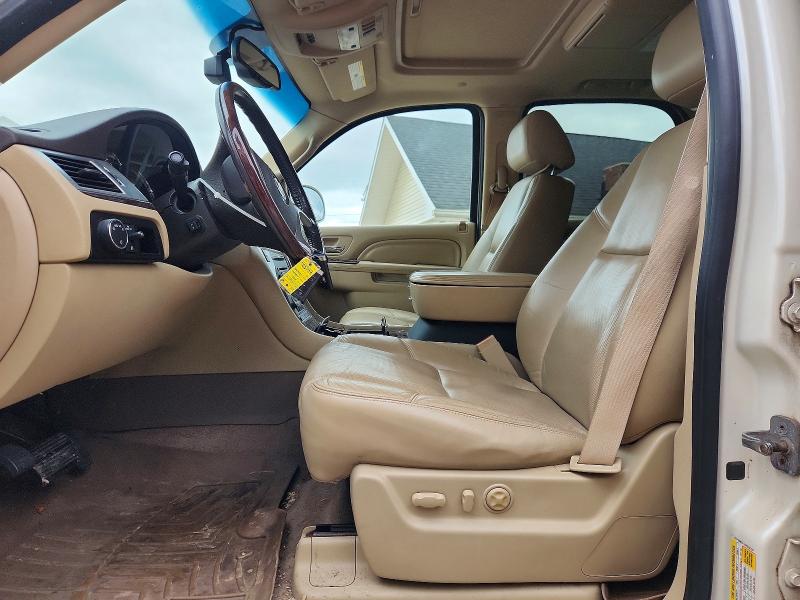 Photo 7 from auction – 2011 CADILLAC ESCALADE with VIN 1GYS4BEF1BR219726