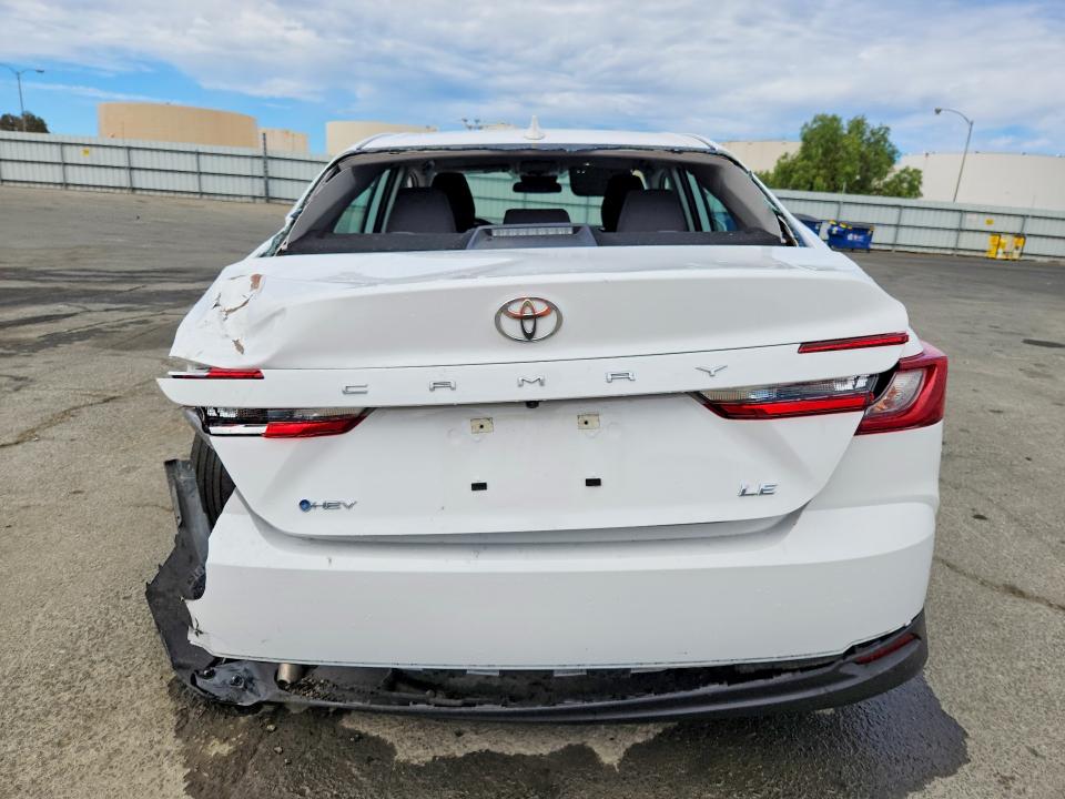 Photo 6 from auction – 2026 TOYOTA CAMRY with VIN 4T1DAACK1TU256755