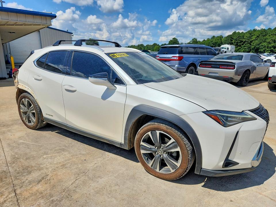 Photo 4 from auction – 2019 LEXUS UX with VIN JTHU9JBH7K2010479