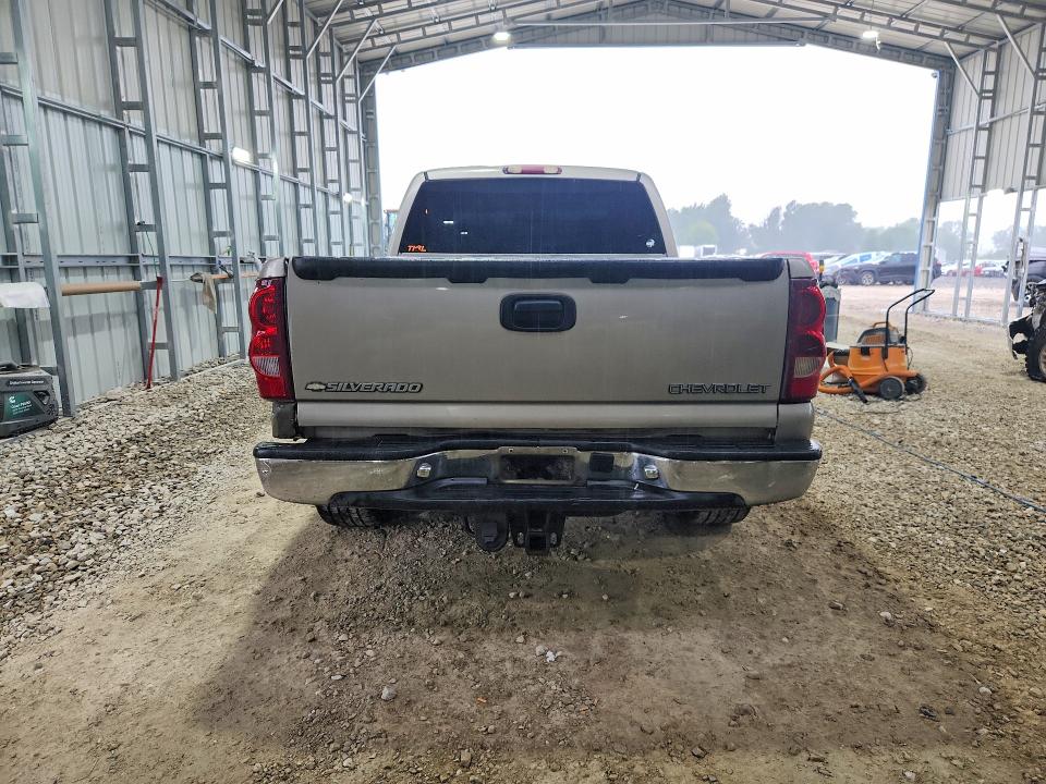 Photo 6 from auction – 2003 CHEVROLET SILVERADO with VIN 2GCEC19T431271829