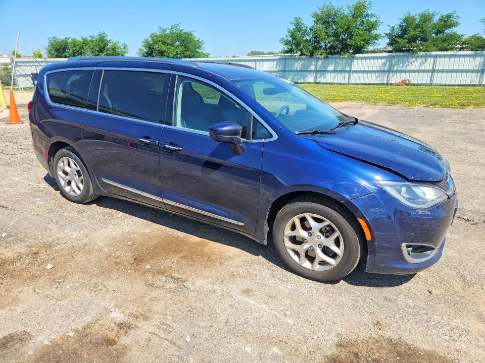 Photo 4 from auction – 2019 CHRYSLER PACIFICA with VIN 2C4RC1EG7KR548449
