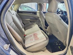 Photo 10 from auction – 2019 FORD FUSION with VIN 3FA6P0LU6KR204122