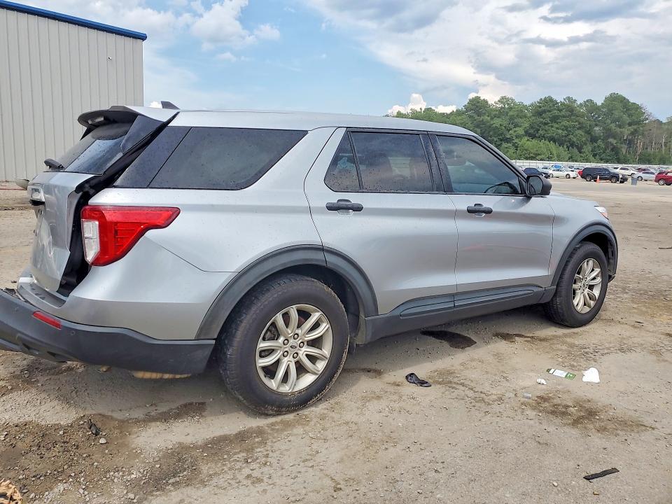 Photo 3 from auction – 2021 FORD EXPLORER with VIN 1FMSK7BH6MGA55981