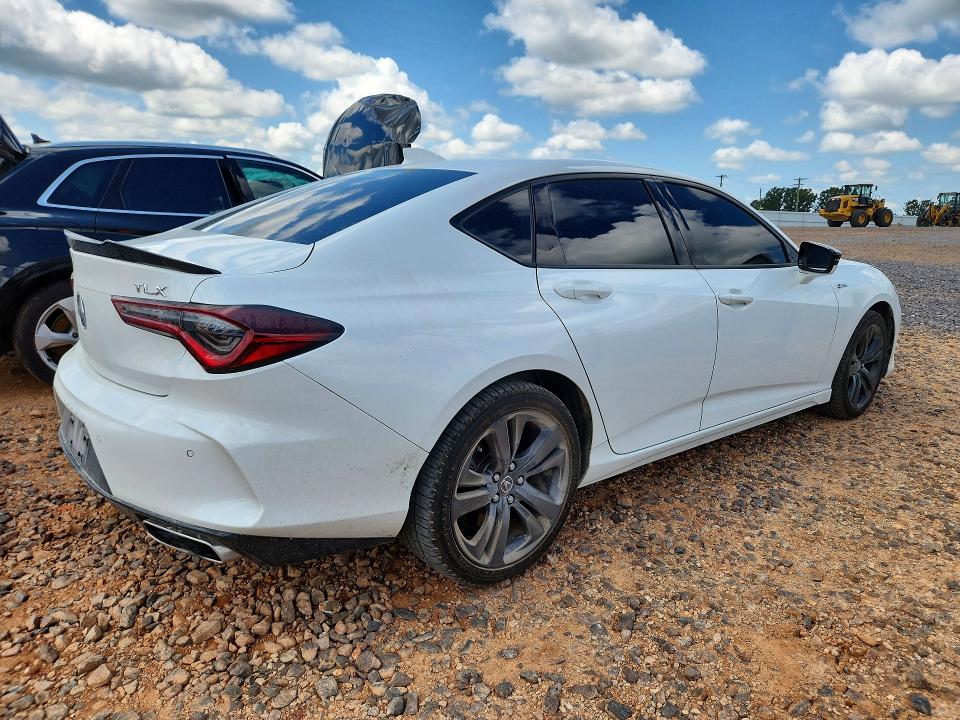 Photo 3 from auction – 2022 ACURA TLX with VIN 19UUB5F54NA005409