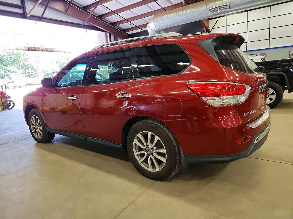 Photo 2 from auction – 2014 NISSAN PATHFINDER with VIN 5N1AR2MM9EC656556