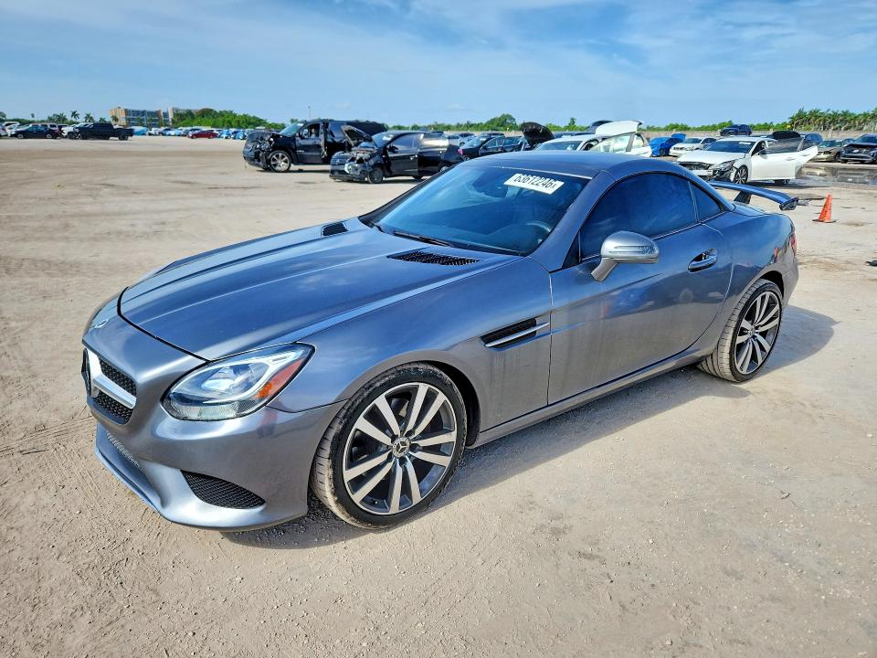 2017 MERCEDES-BENZ SLC