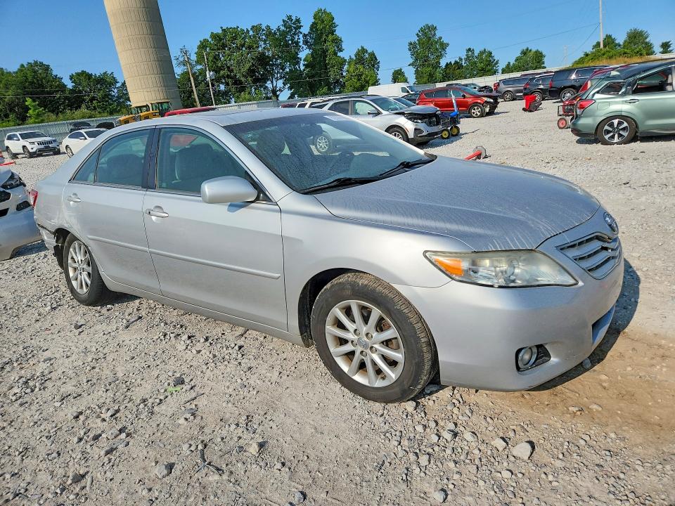Photo 4 from auction – 2011 TOYOTA CAMRY with VIN 4T1BK3EKXBU610722