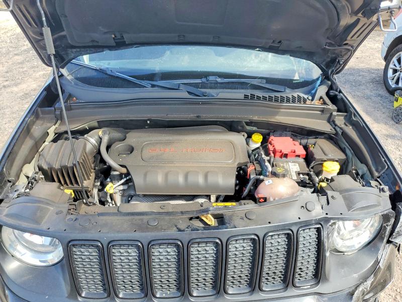 Photo 11 from auction – 2021 JEEP RENEGADE with VIN ZACNJCAB9MPM19871