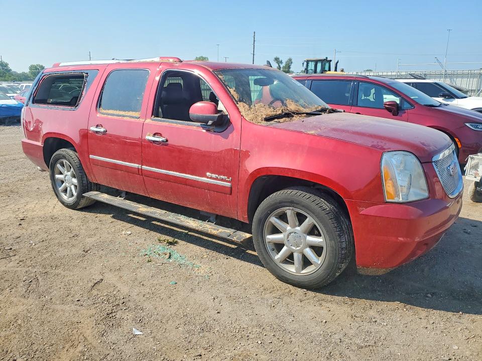 Photo 4 from auction – 2014 GMC YUKON XL with VIN 1GKS2MEF2ER209982