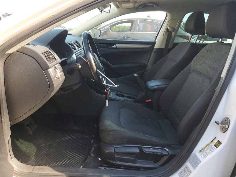 Photo 7 from auction – 2015 VOLKSWAGEN PASSAT with VIN 1VWAS7A37FC113142