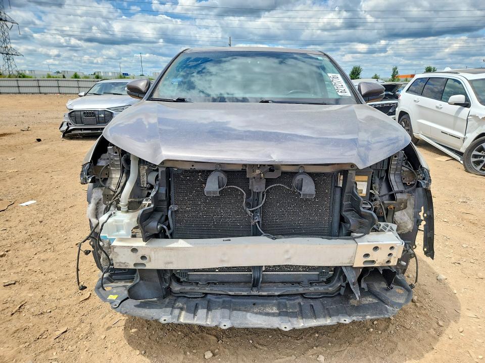 Photo 5 from auction – 2016 TOYOTA HIGHLANDER with VIN 5TDBKRFH7GS355890
