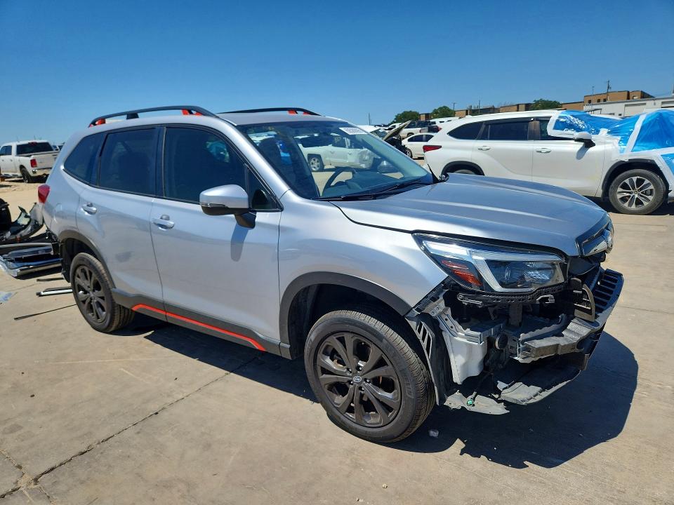 Zdjęcie 4 z aukcji – 2021 SUBARU FORESTER z VIN JF2SKARC1MH472139