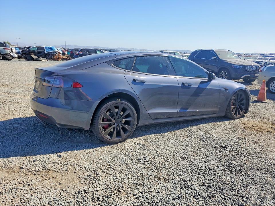 Photo 3 from auction – 2020 TESLA MODEL S with VIN 5YJSA1E21LF391557