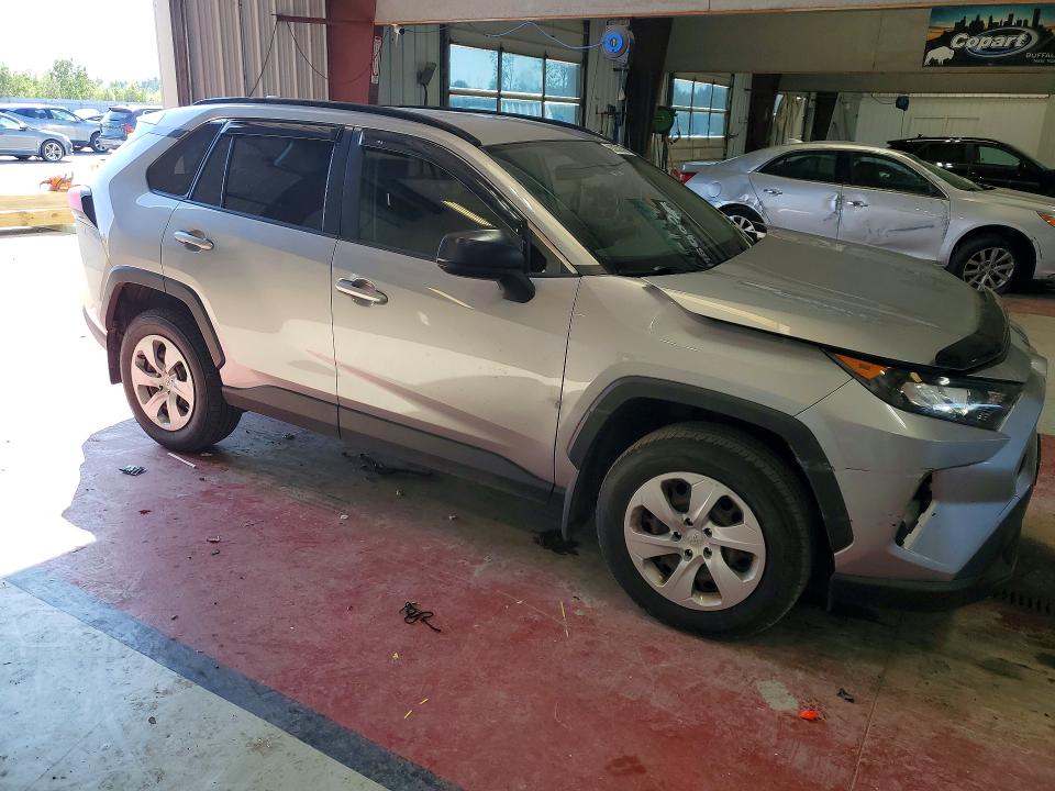 Photo 4 from auction – 2021 TOYOTA RAV4 with VIN JTMF1RFV1MD079224