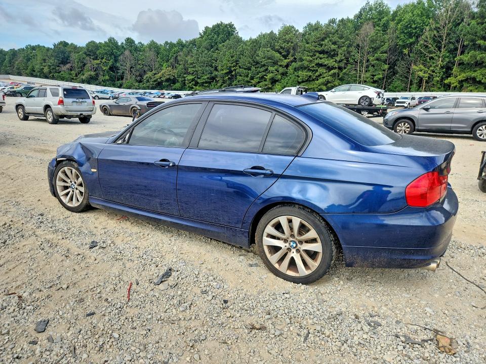 Photo 2 from auction – 2011 BMW 328 with VIN WBAPH7C52BE681188