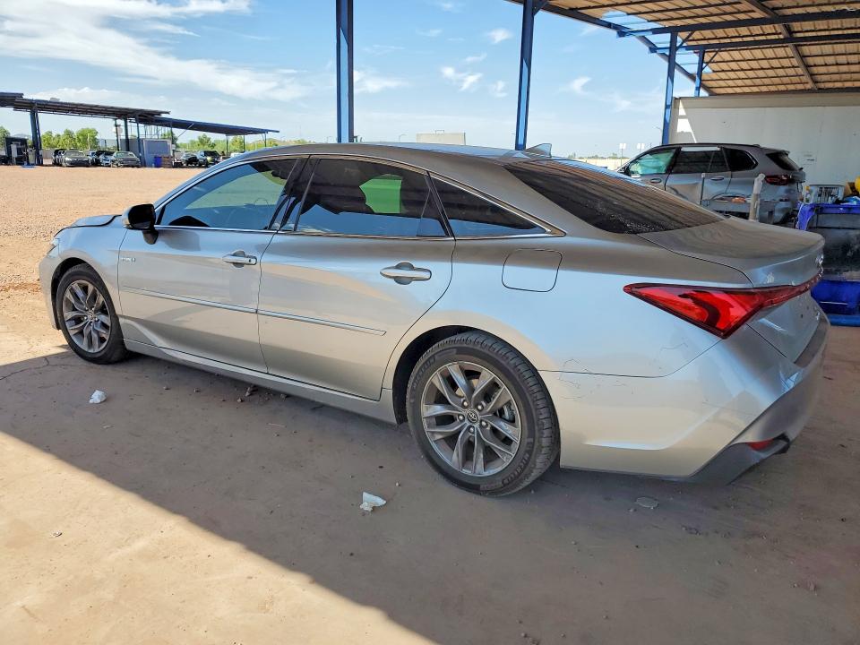 Photo 2 from auction – 2019 TOYOTA AVALON with VIN 4T1B21FB1KU008245
