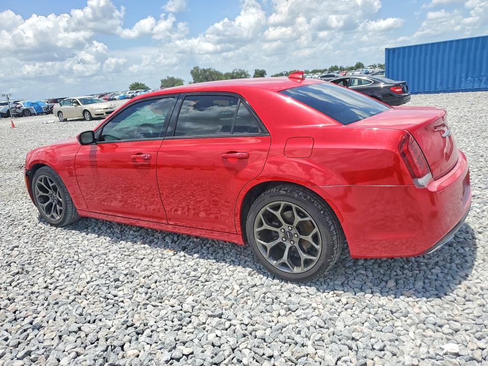 Photo 2 from auction – 2015 CHRYSLER 300 with VIN 2C3CCABG1FH829415