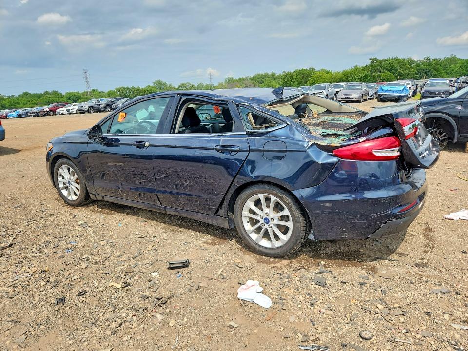 Photo 2 from auction – 2020 FORD FUSION with VIN 3FA6P0HD9LR246892