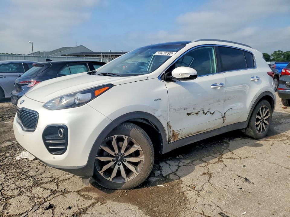 KIA SPORTAGE 2017 with VIN KNDPNCAC0H7168900 - Photo from auction