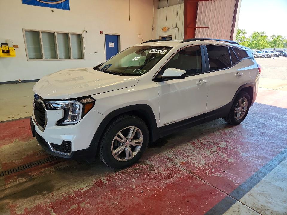 GMC TERRAIN 2022 with VIN 3GKALTEV8NL145450 - Photo from auction