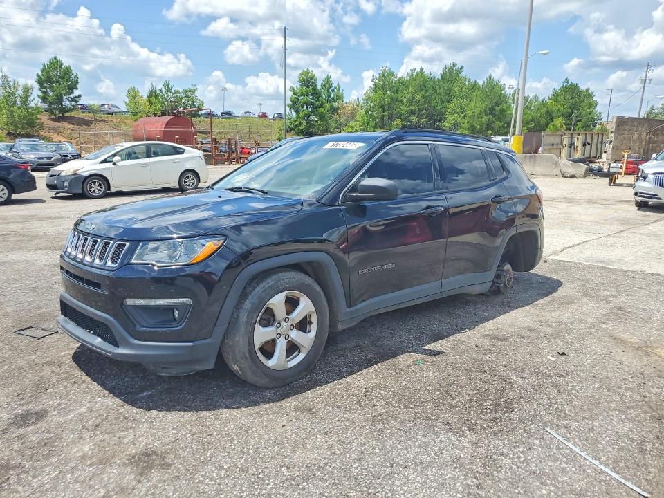 JEEP COMPASS 2019 с VIN 3C4NJCBB1KT636581 - Снимка от търг