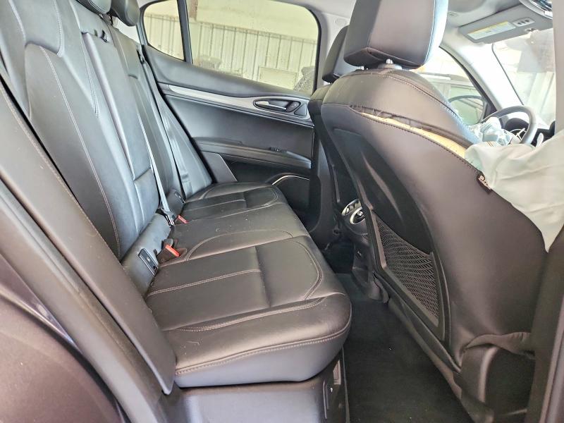 Photo 10 from auction – 2018 ALFA ROMEO STELVIO with VIN ZASFAKPN1J7B76902