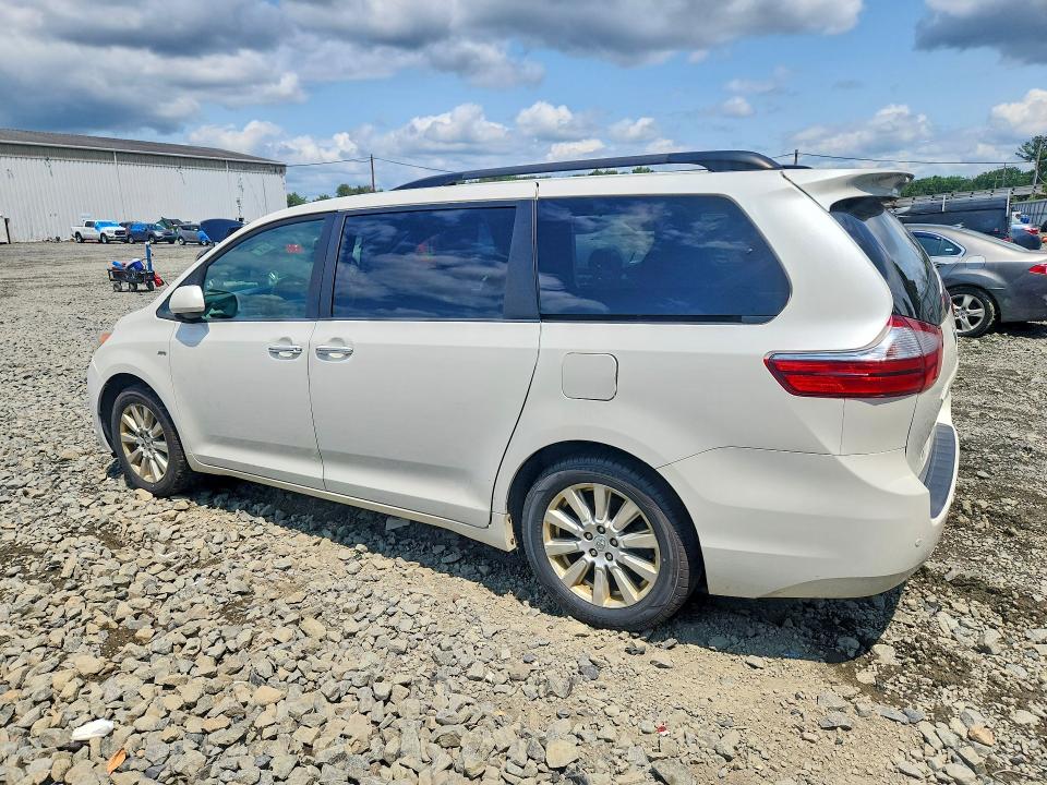 Photo 2 from auction – 2017 TOYOTA SIENNA with VIN 5TDDZ3DC7HS176730