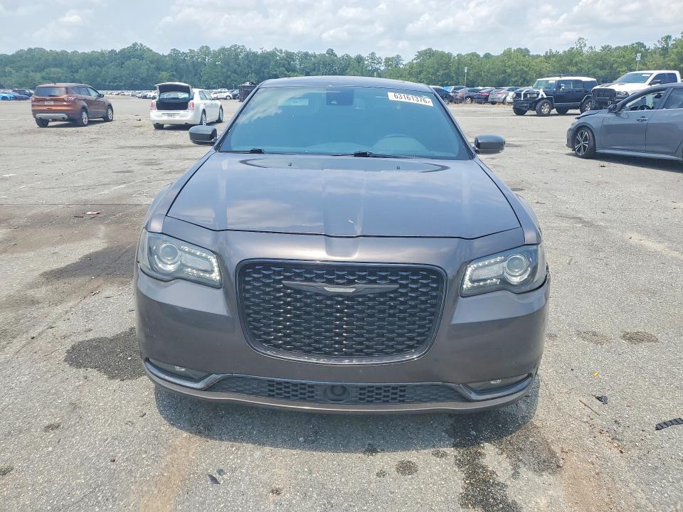 Photo 5 from auction – 2017 CHRYSLER 300 with VIN 2C3CCABG4HH647100