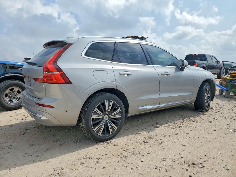 Photo 3 from auction – 2023 VOLVO XC60 with VIN YV4L12DN6P1218117
