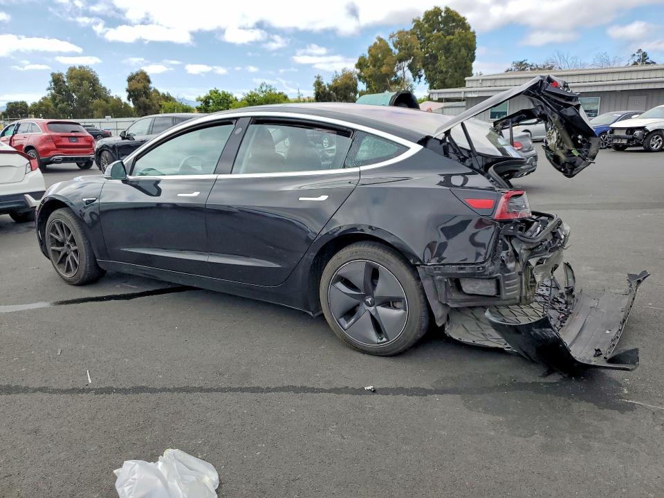 Photo 2 from auction – 2018 TESLA MODEL 3 with VIN 5YJ3E1EA8JF044109