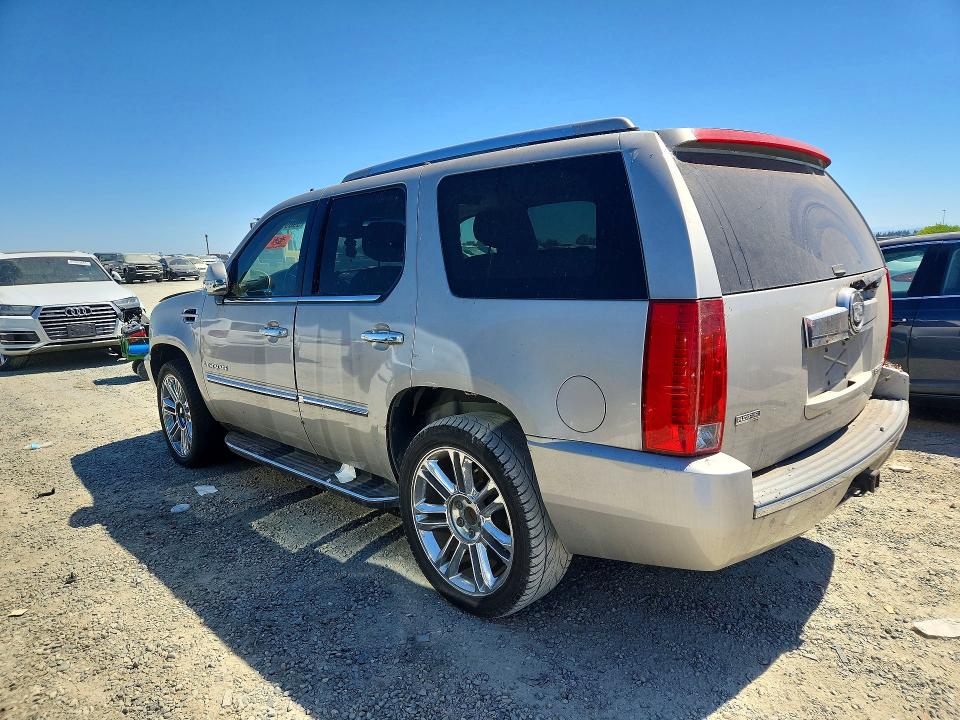 Photo 2 from auction – 2009 CADILLAC ESCALADE with VIN 1GYFC23229R147126
