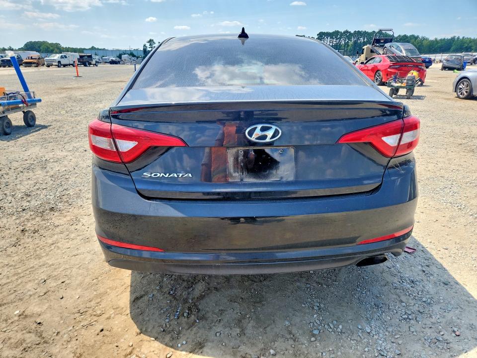 Photo 6 from auction – 2017 HYUNDAI SONATA with VIN 5NPE24AF4HH529329