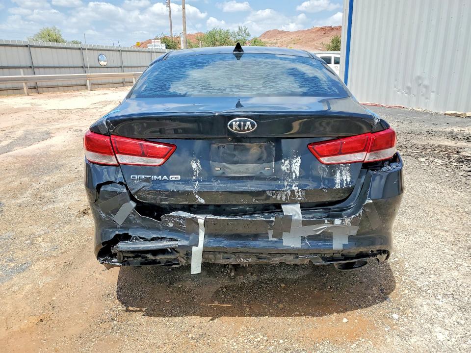 Photo 6 from auction – 2018 KIA OPTIMA with VIN 5XXGT4L33JG203760