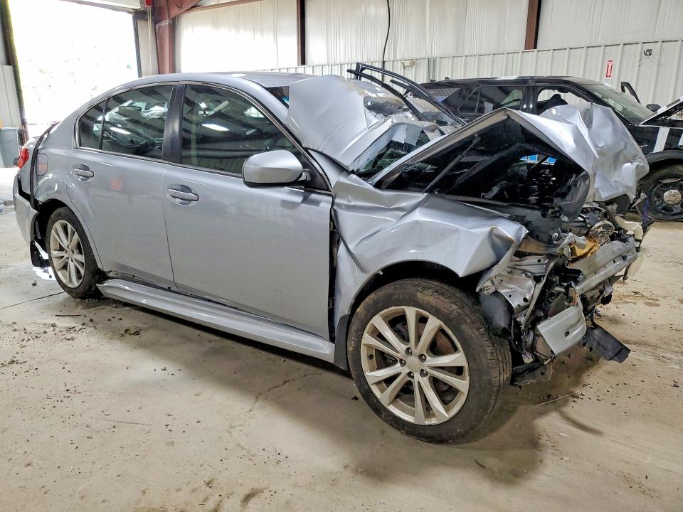 Foto 4 de la subasta – 2014 SUBARU LEGACY con VIN 4S3BMBC64E3005717