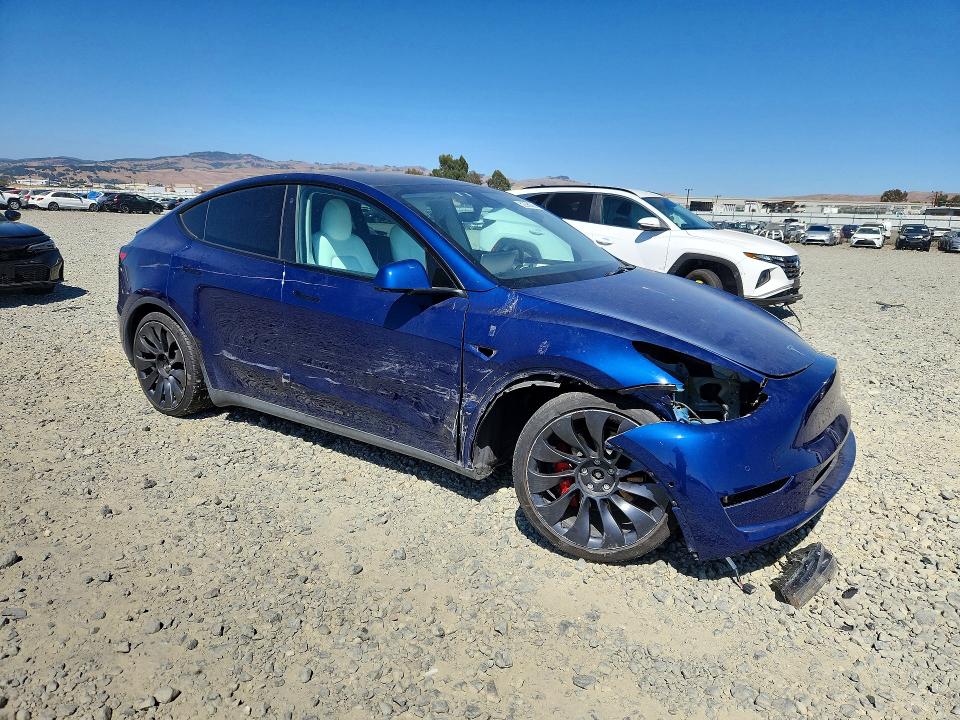 Zdjęcie 4 z aukcji – 2022 TESLA MODEL Y z VIN 7SAYGDEFXNF561384
