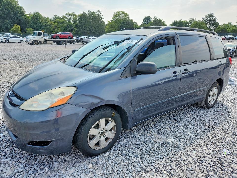 TOYOTA SIENNA 2007 with VIN 5TDZK23CX7S068512 - Photo from auction
