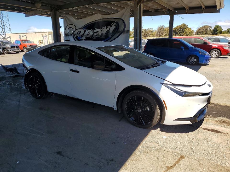 Photo 4 from auction – 2025 TOYOTA PRIUS with VIN JTDACAAU6S3053709