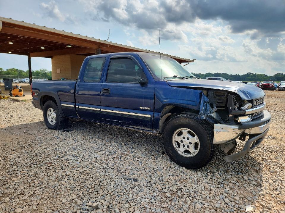 Photo 4 from auction – 2002 CHEVROLET SILVERADO with VIN 1GCEK19V52E196494