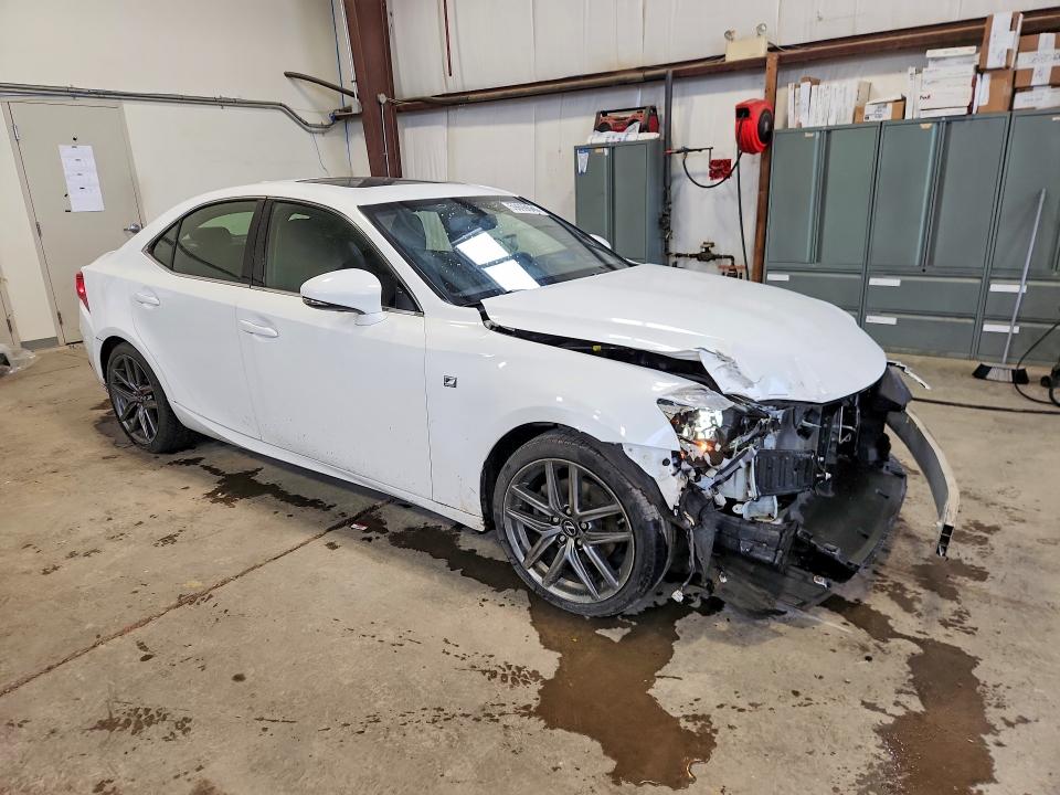 Photo 4 from auction – 2015 LEXUS IS with VIN JTHCF1D2XF5021073