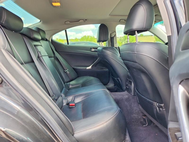 Photo 10 from auction – 2010 LEXUS IS with VIN JTHCF5C2XA5038683