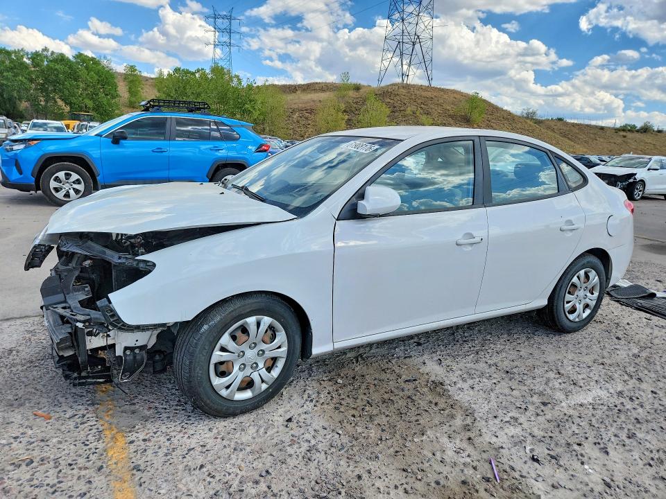 HYUNDAI ELANTRA 2010 с VIN KMHDU4AD4AU838102 - Снимка от търг