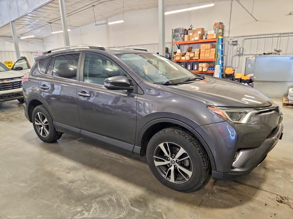 Photo 4 from auction – 2016 TOYOTA RAV4 with VIN 2T3RFREV6GW509241