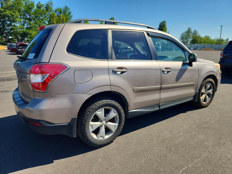 Photo 3 from auction – 2014 SUBARU FORESTER with VIN JF2SJAEC2EH438947