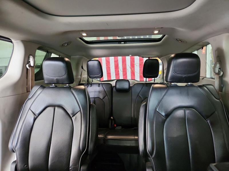 Photo 10 from auction – 2017 CHRYSLER PACIFICA with VIN 2C4RC1GG7HR754554