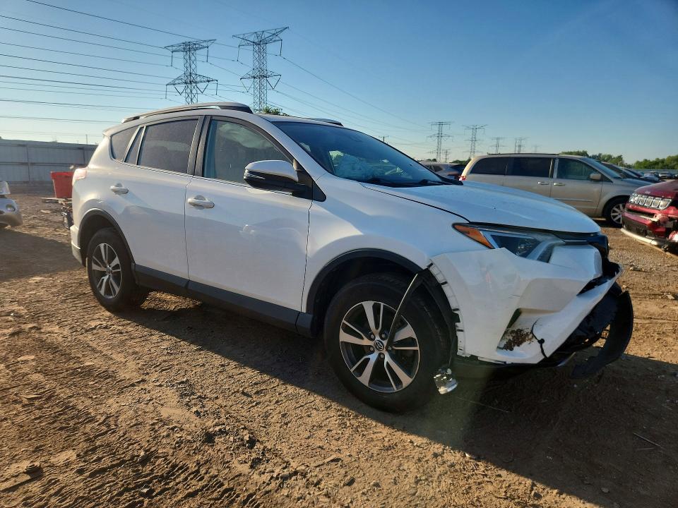 Photo 4 from auction – 2016 TOYOTA RAV4 with VIN JTMRFREV1GJ066737