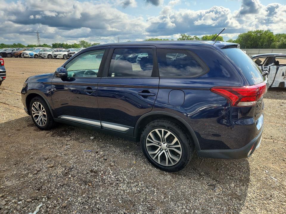 Photo 2 from auction – 2016 MITSUBISHI OUTLANDER with VIN JA4AZ3A30GZ045198